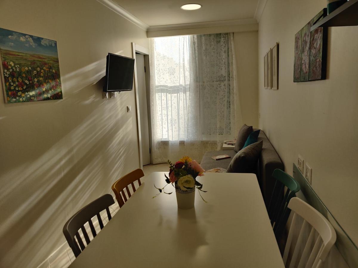 Migdal Luxury Suites Netanya J29 Buitenkant foto