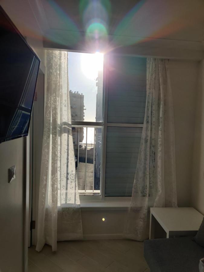 Migdal Luxury Suites Netanya J29 Buitenkant foto