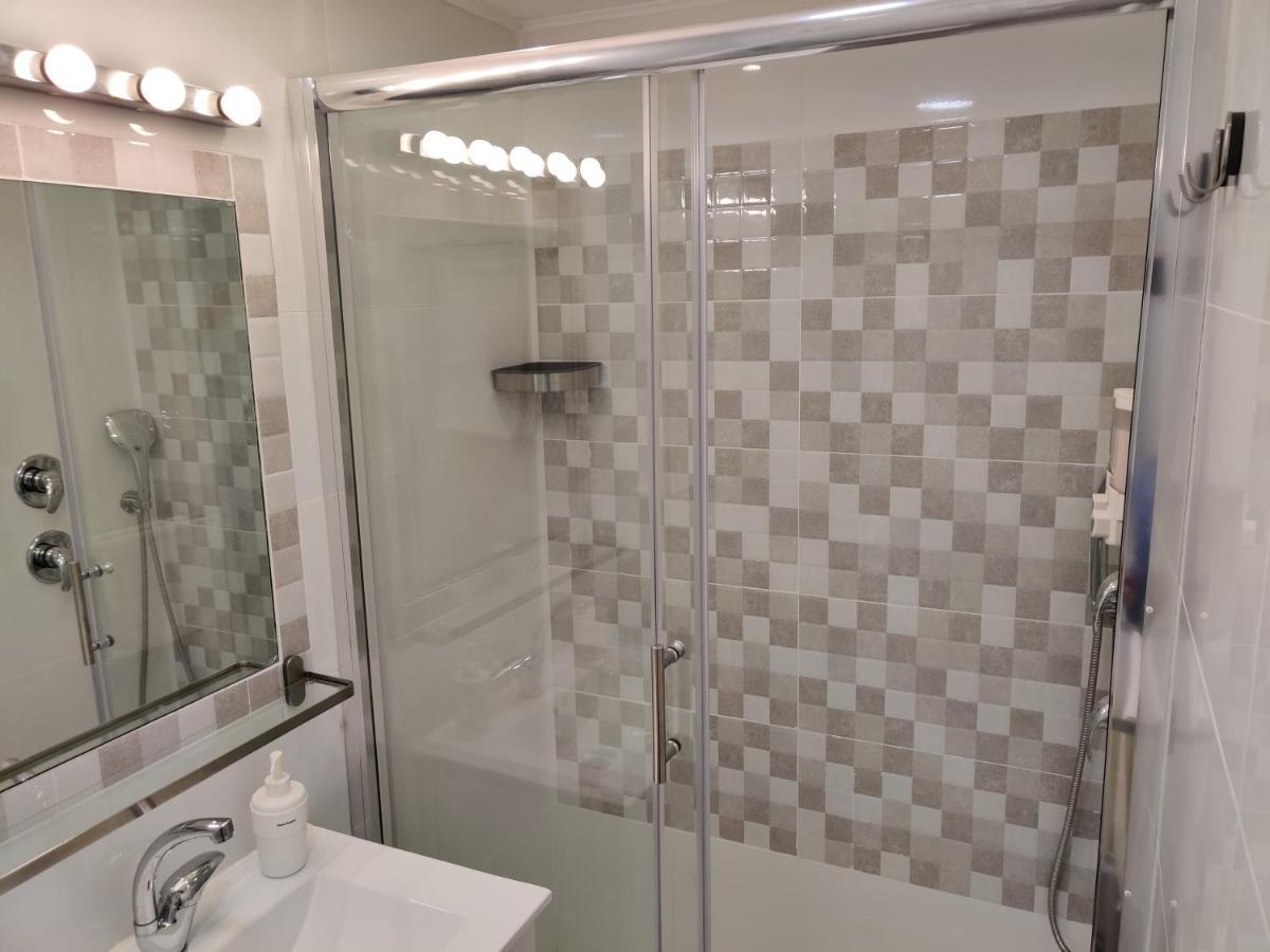 Migdal Luxury Suites Netanya J29 Buitenkant foto