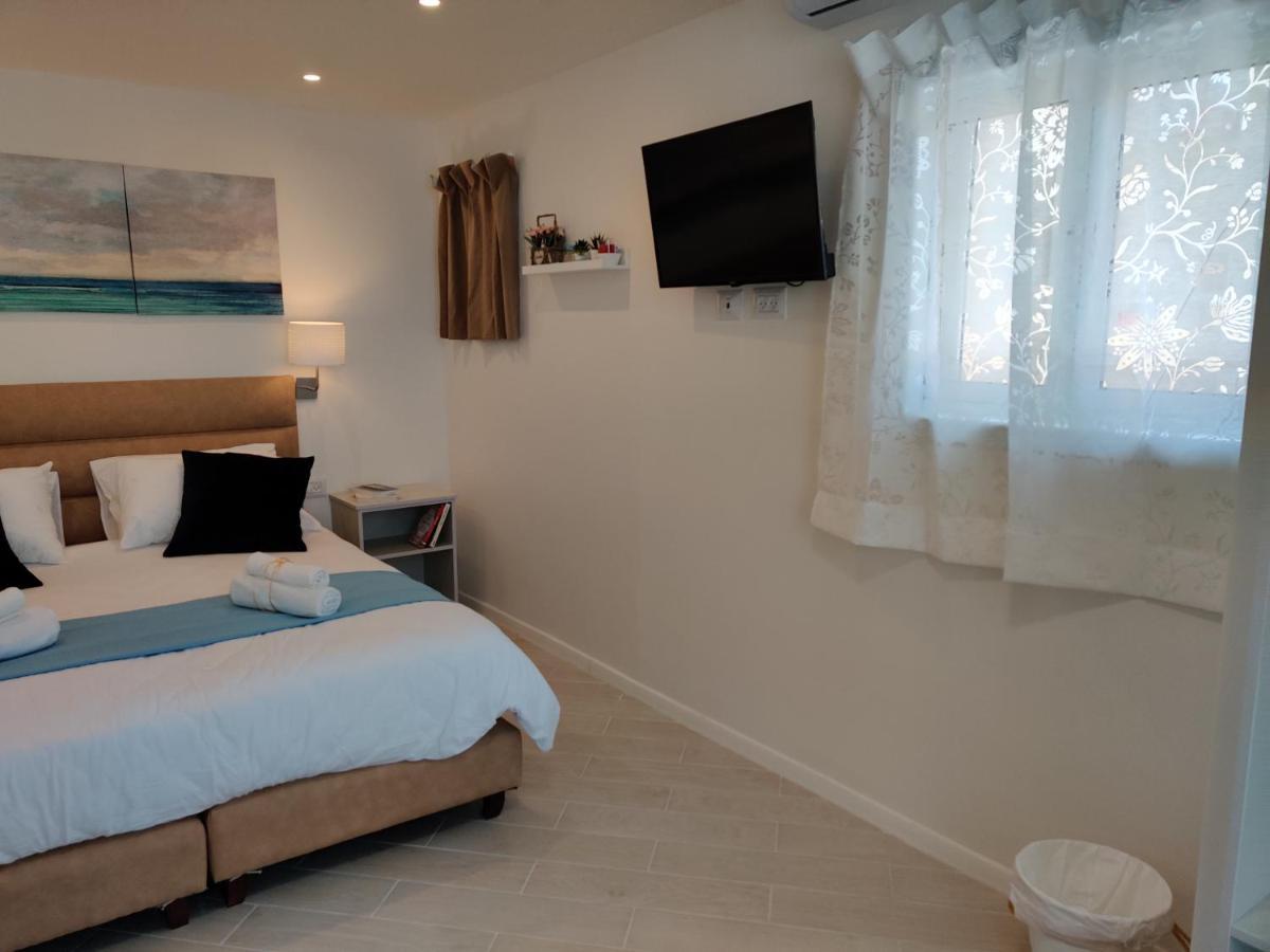 Migdal Luxury Suites Netanya J29 Buitenkant foto