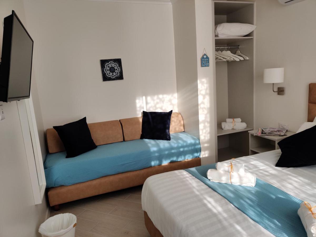 Migdal Luxury Suites Netanya J29 Buitenkant foto